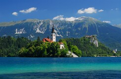 SLOVINSKO – BAREVNÝ PODZIM U JEZERA BLED