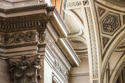 ADVENTNÍ PAŘÍŽ A KABARET V MOULIN ROUGE – LETECKY